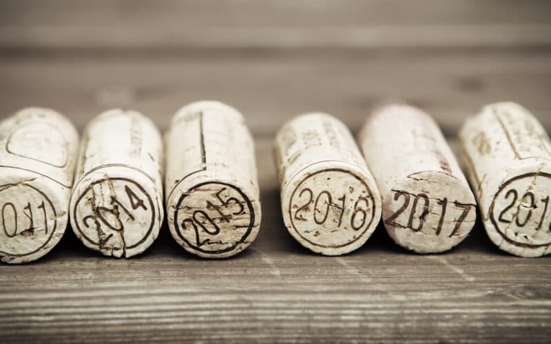 Corks with year 2014-2018